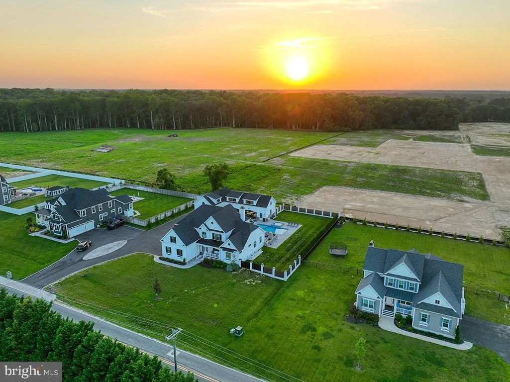 Lewes, Delaware 19958, United States, 7 Bedrooms Bedrooms, ,8 BathroomsBathrooms,Residential,Coming Soon,194232