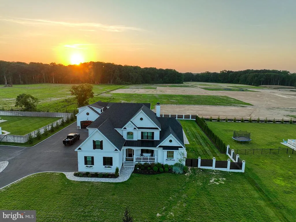 Lewes, Delaware 19958, United States, 7 Bedrooms Bedrooms, ,8 BathroomsBathrooms,Residential,Coming Soon,194232