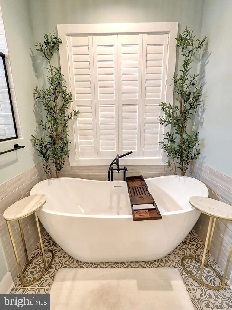 Lewes, Delaware 19958, United States, 7 Bedrooms Bedrooms, ,8 BathroomsBathrooms,Residential,Coming Soon,194232