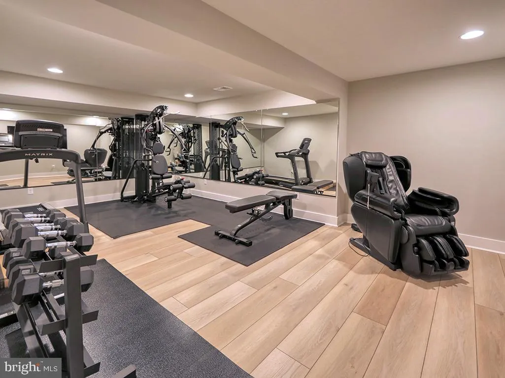 Lewes, Delaware 19958, United States, 7 Bedrooms Bedrooms, ,8 BathroomsBathrooms,Residential,Coming Soon,194232