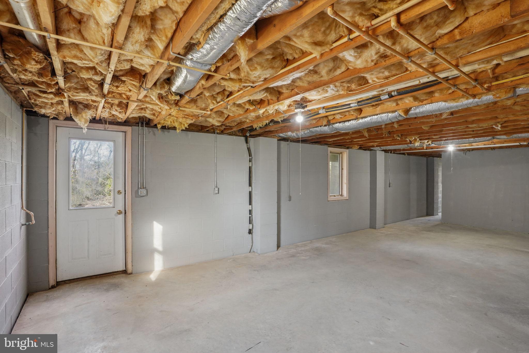 SAW MILL VIL - Residential