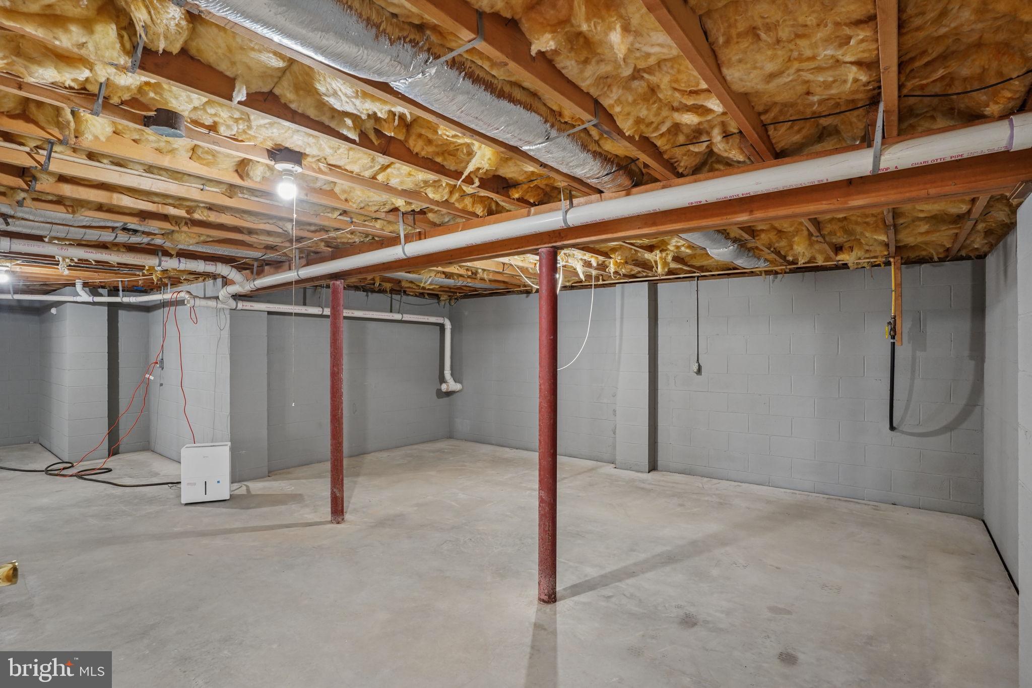 SAW MILL VIL - Residential