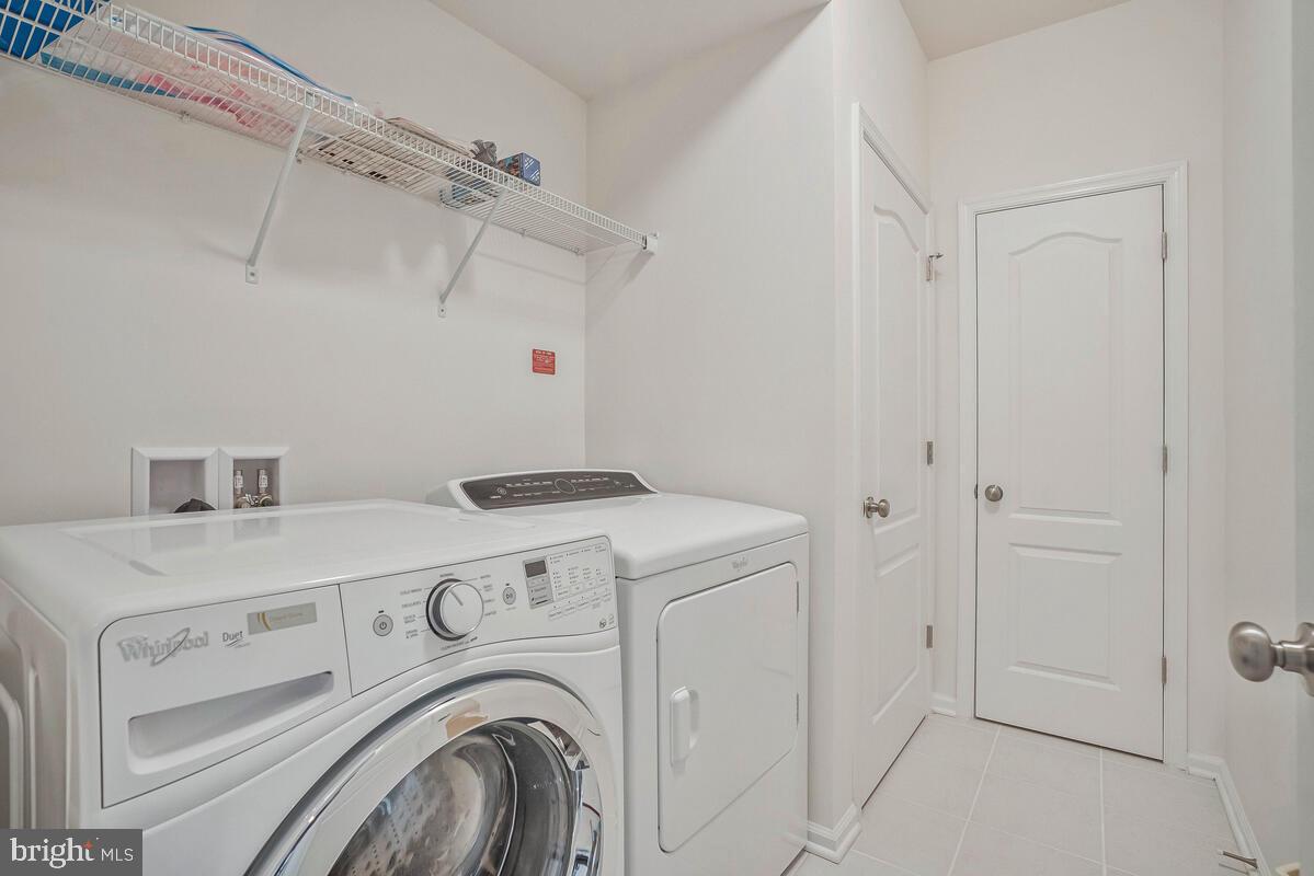 42523 BENFOLD SQUARE