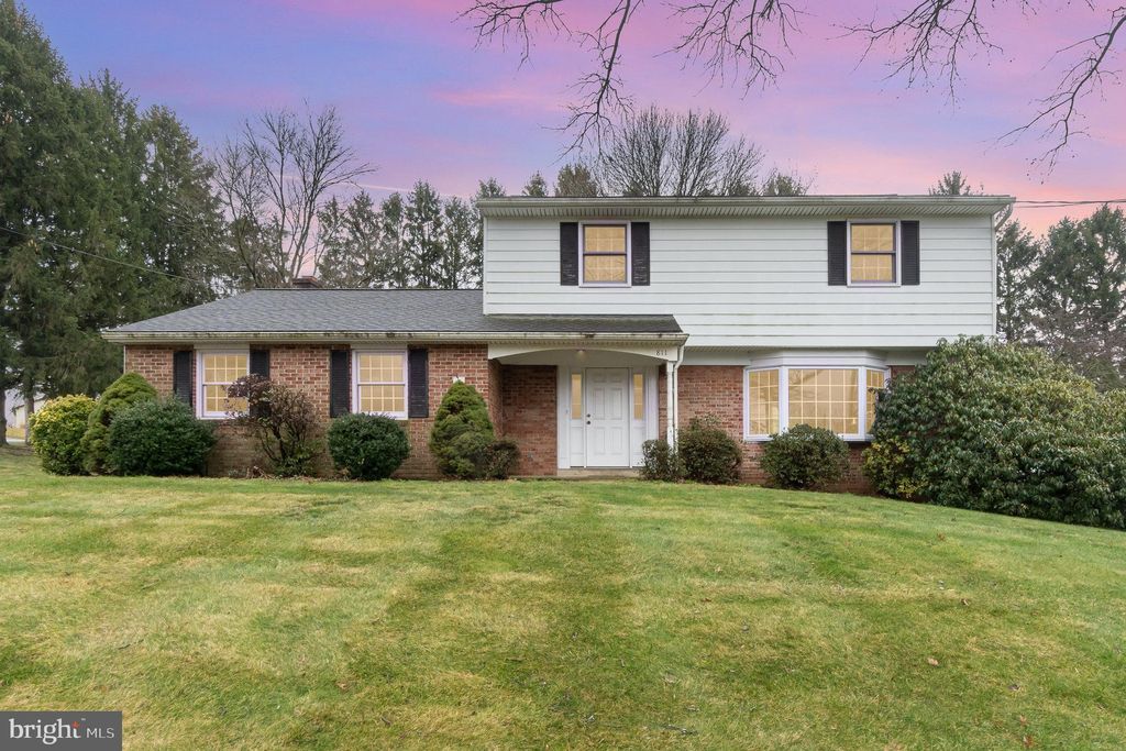 Photo of 811 Newport Road, Manheim, PA 17545 (MLS # PALA2047686)