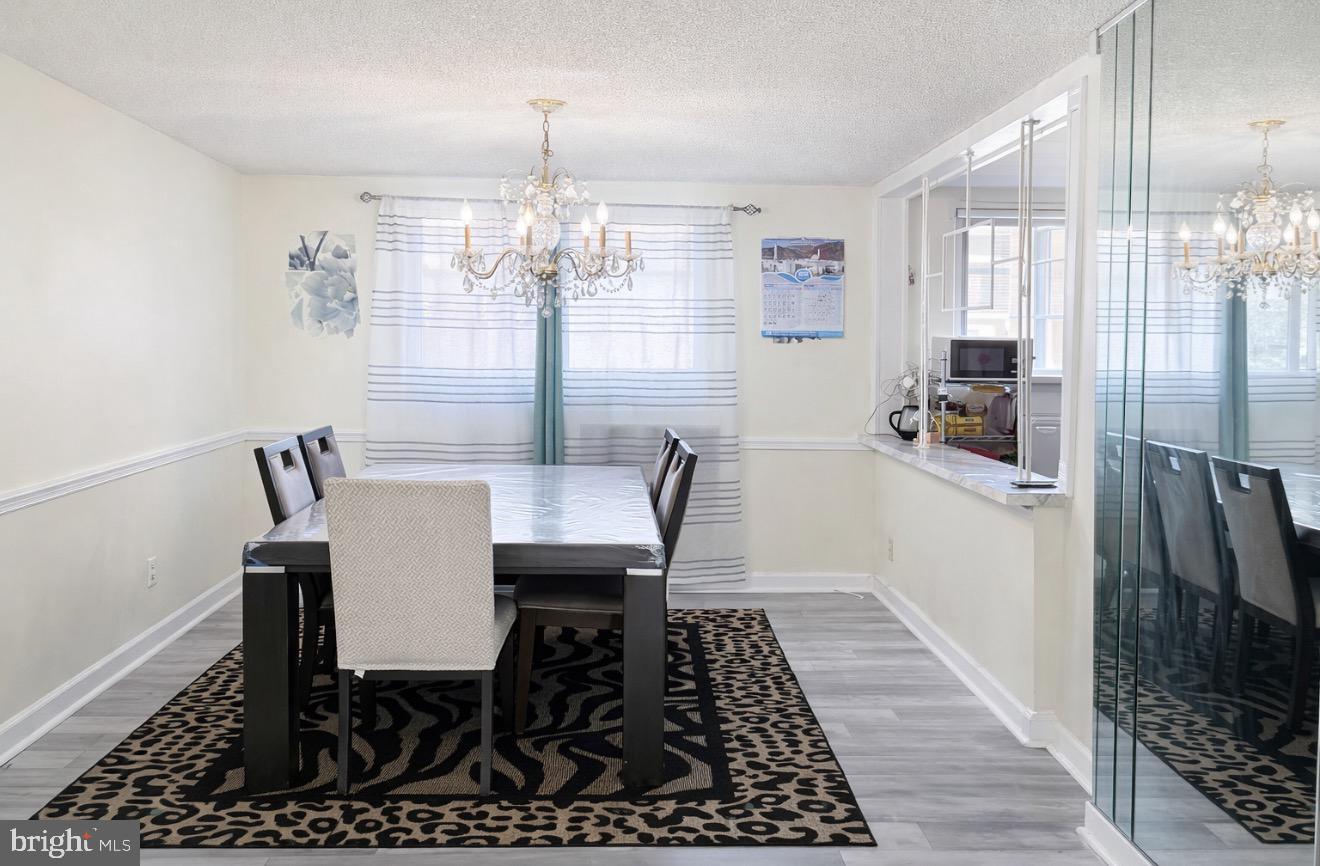 MAYFAIR - Residential