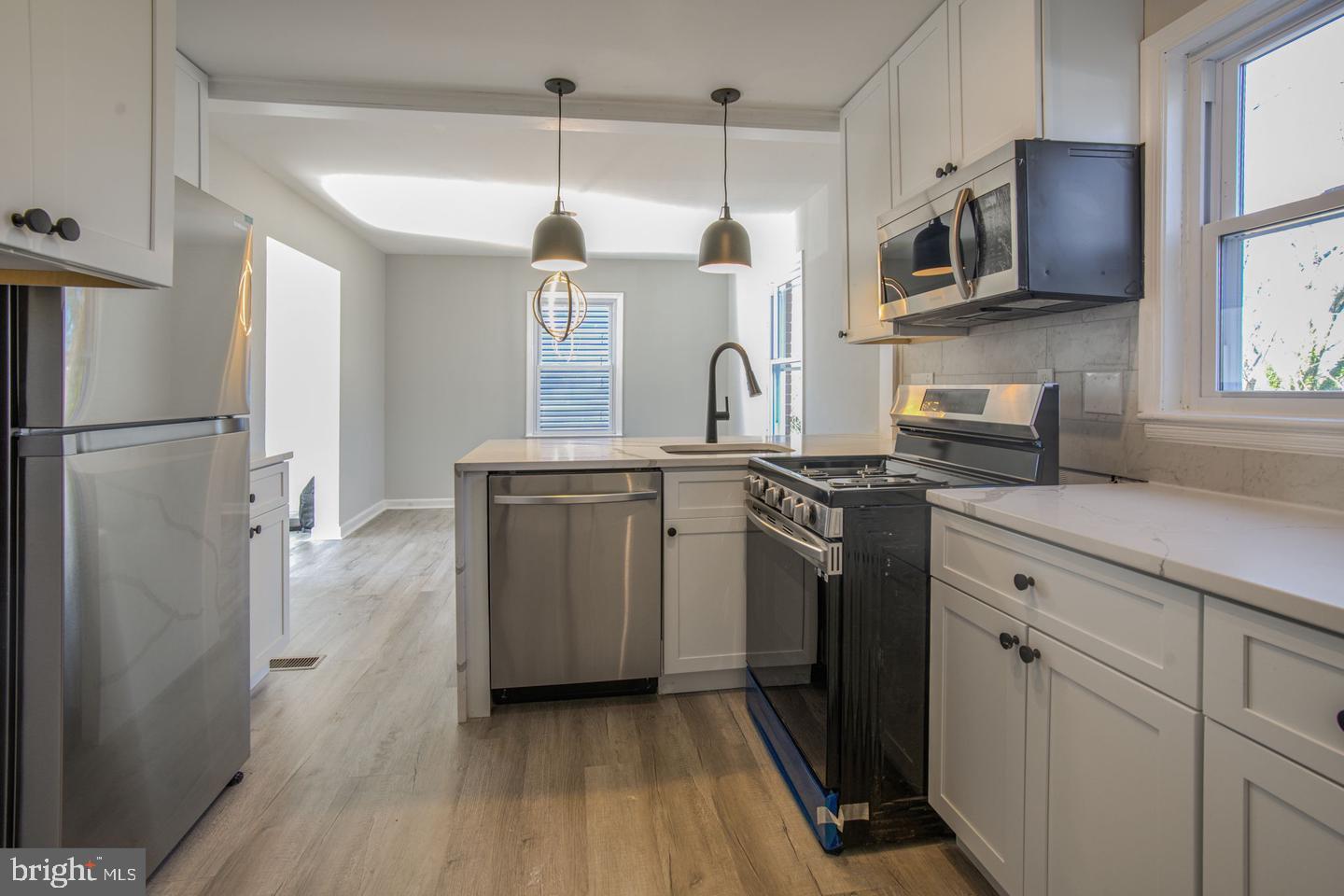 HILLCREST GARDENS - Residential