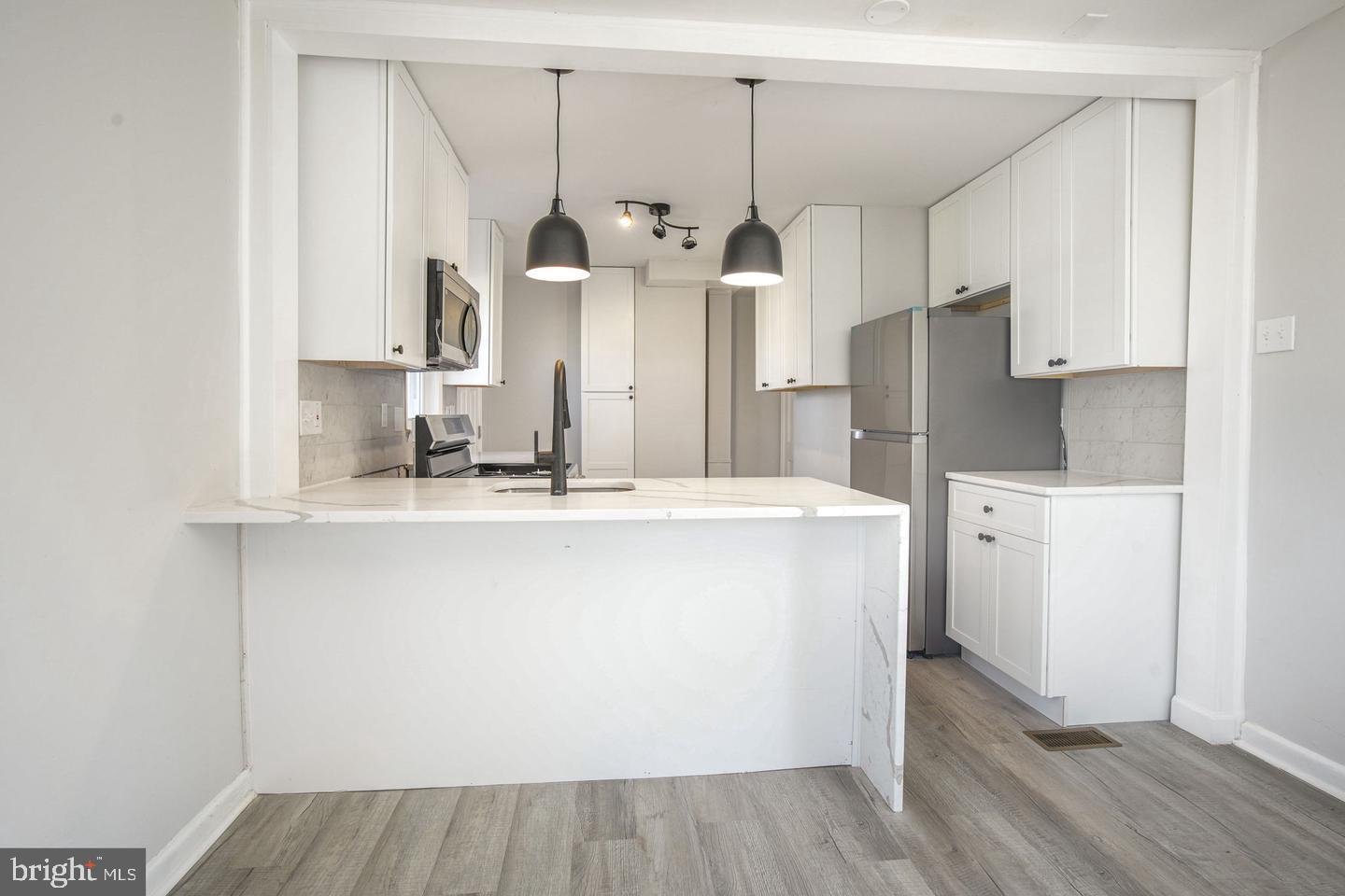 HILLCREST GARDENS - Residential