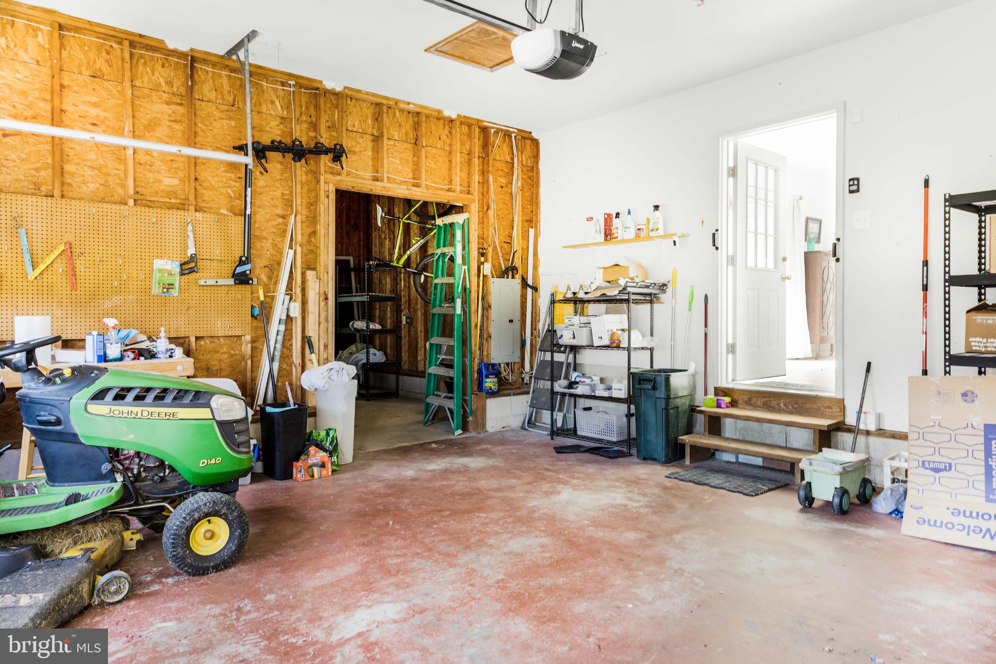 NOMINI BAY FARMS - Residential