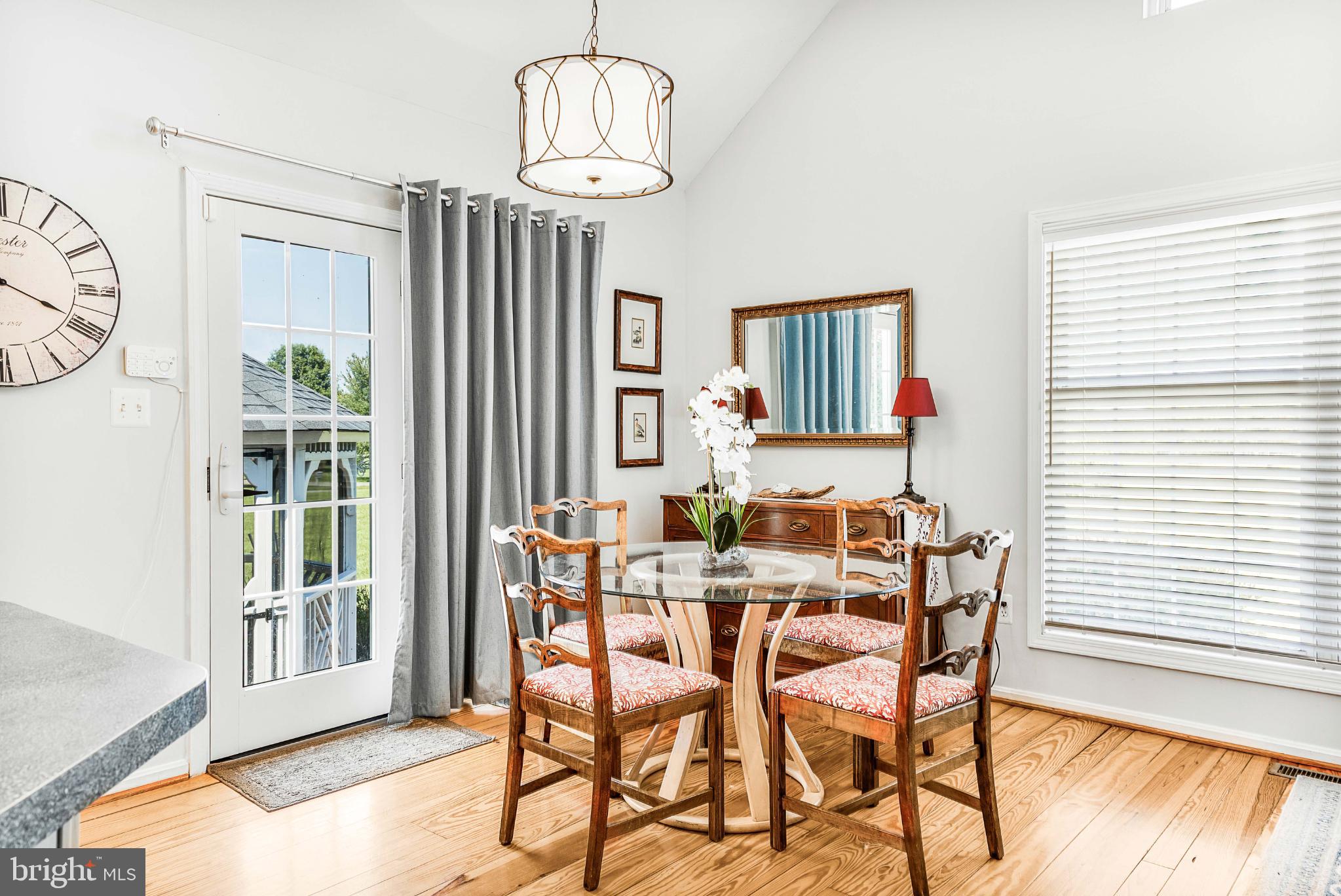 NOMINI BAY FARMS - Residential