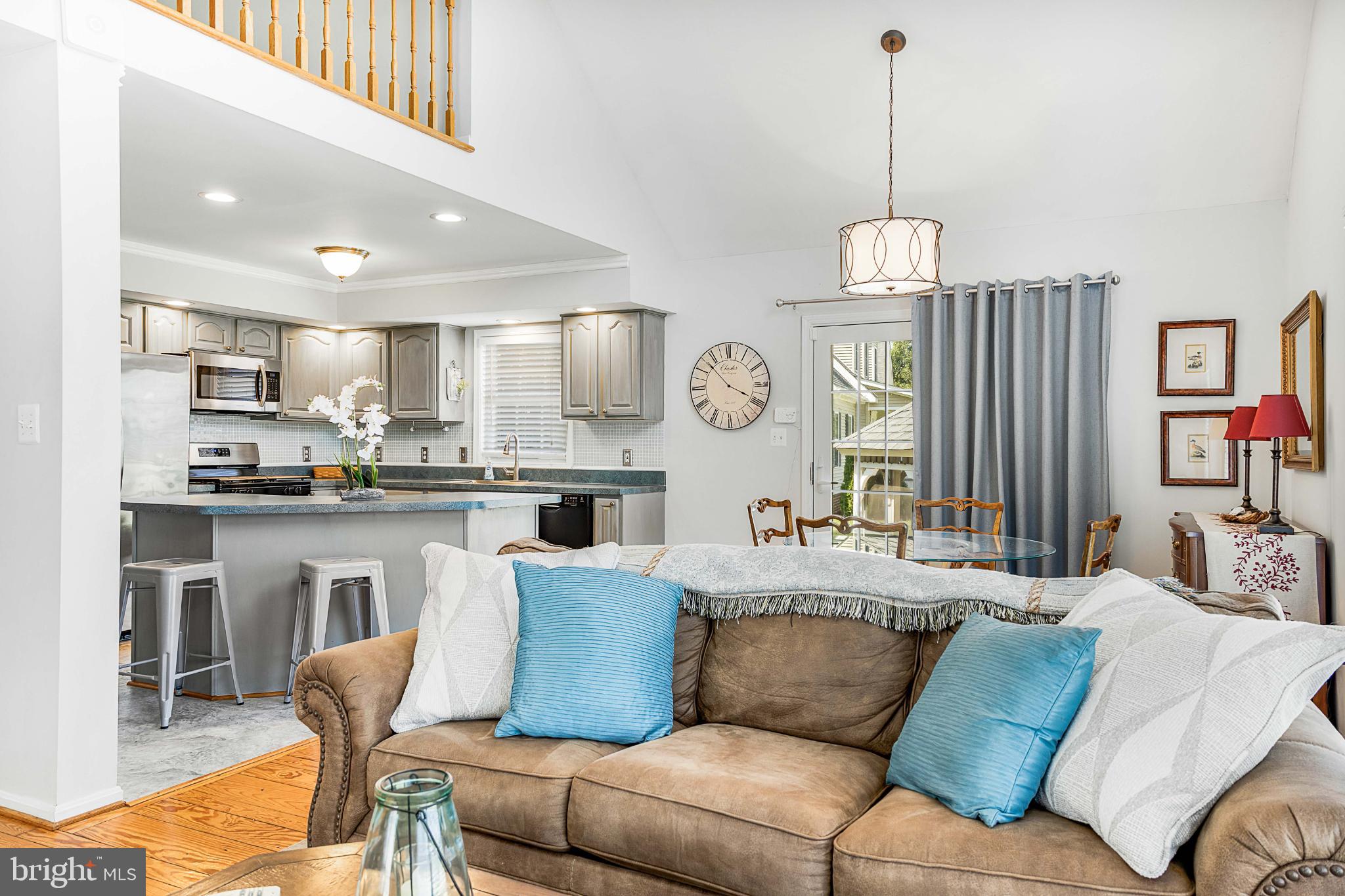 NOMINI BAY FARMS - Residential