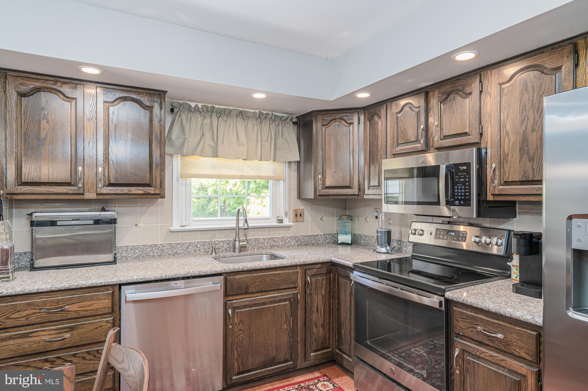 NESHAMINY HILLS - Residential