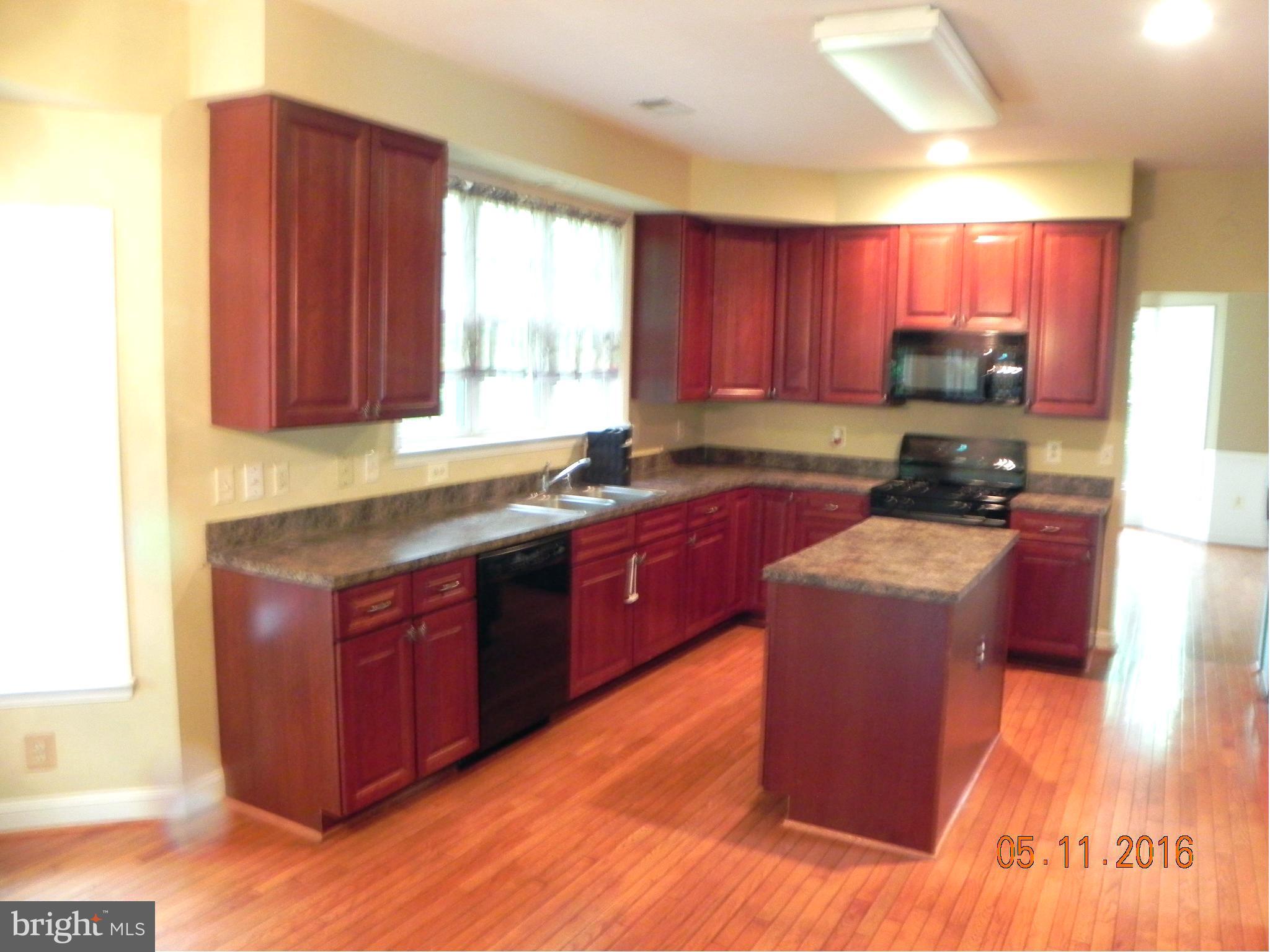 HIGHGROVE SUB - Residential Lease