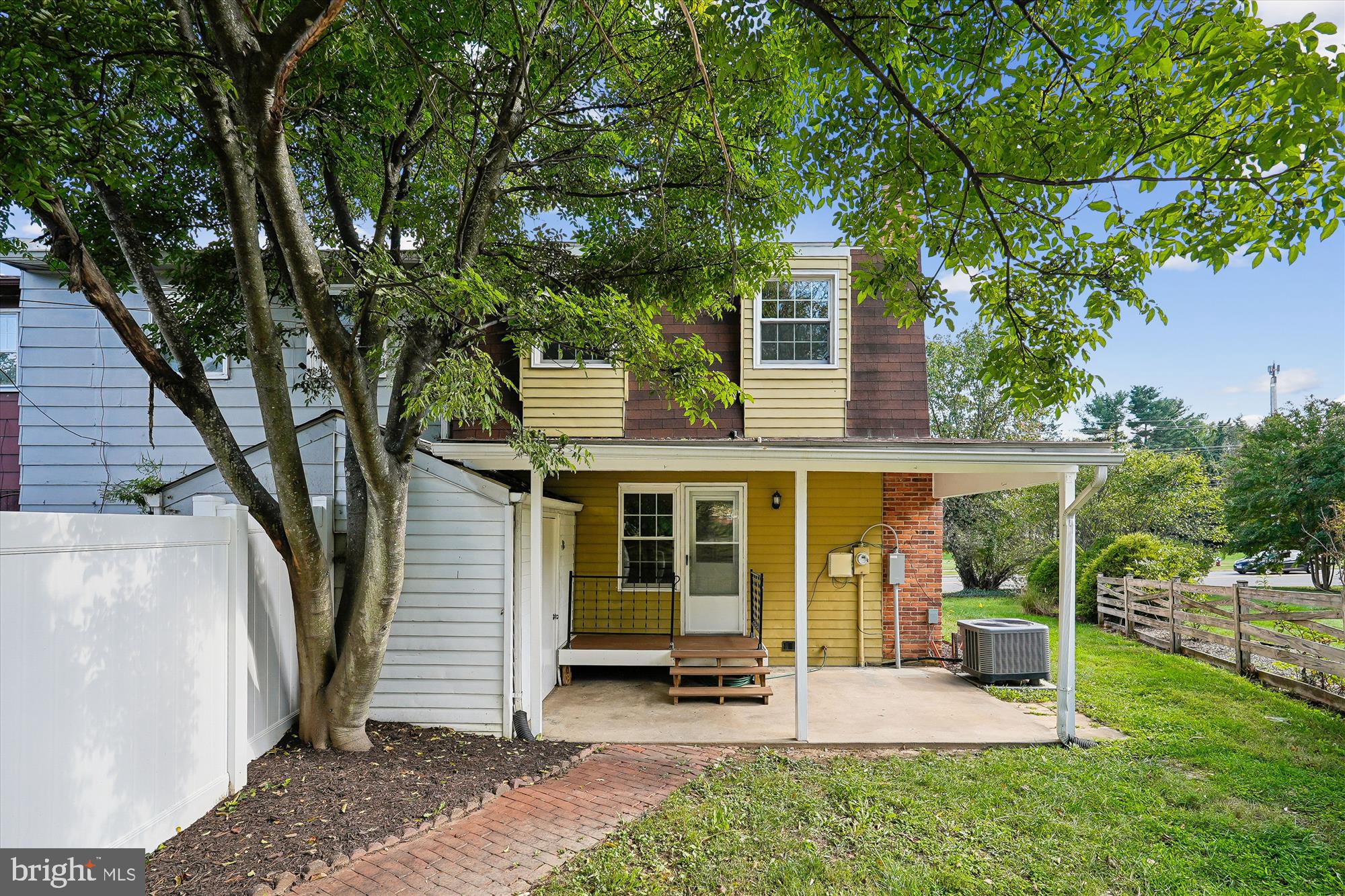 227 DRY MILL ROAD SW