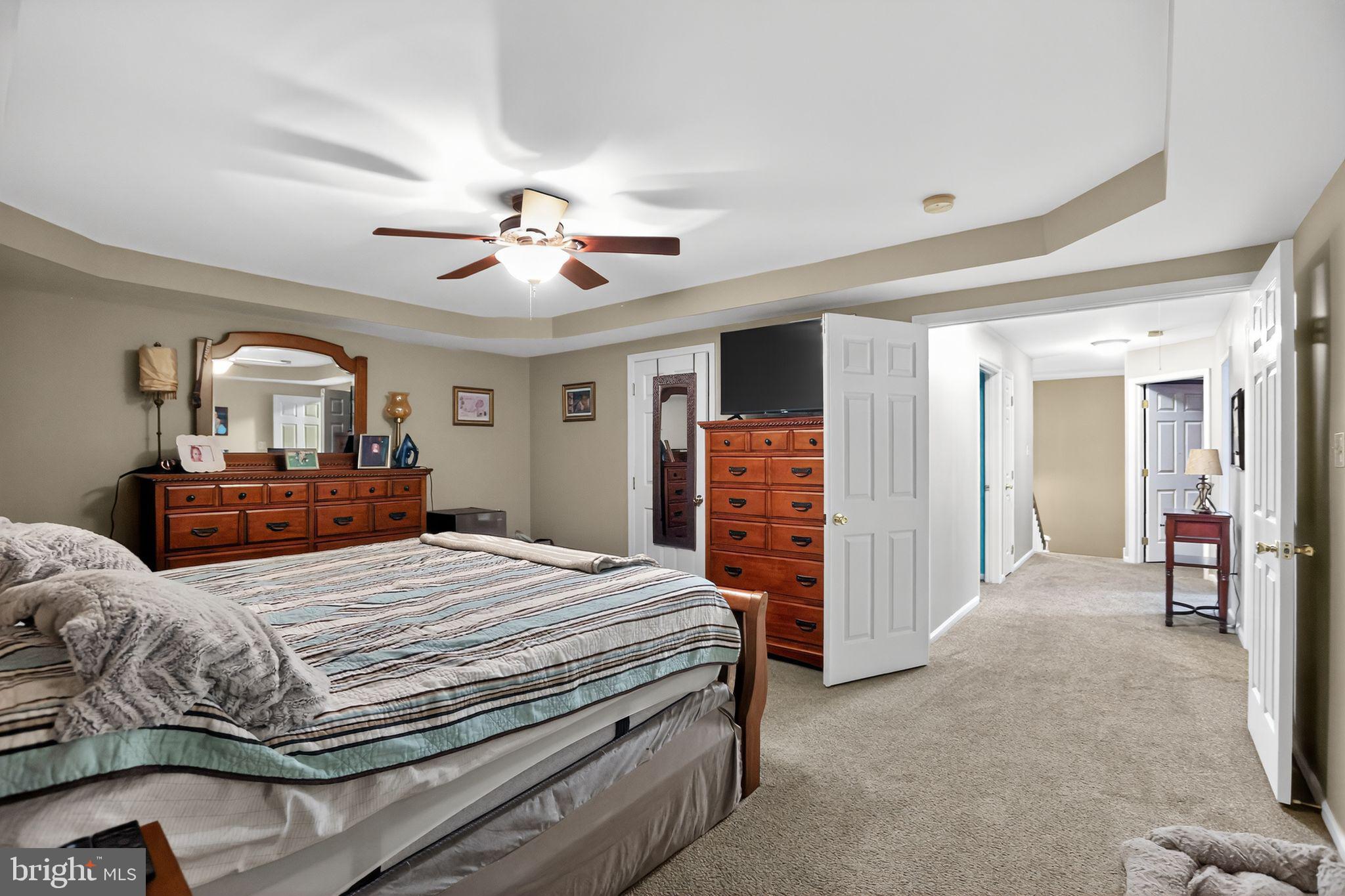 SUNSET RIDGE - Residential