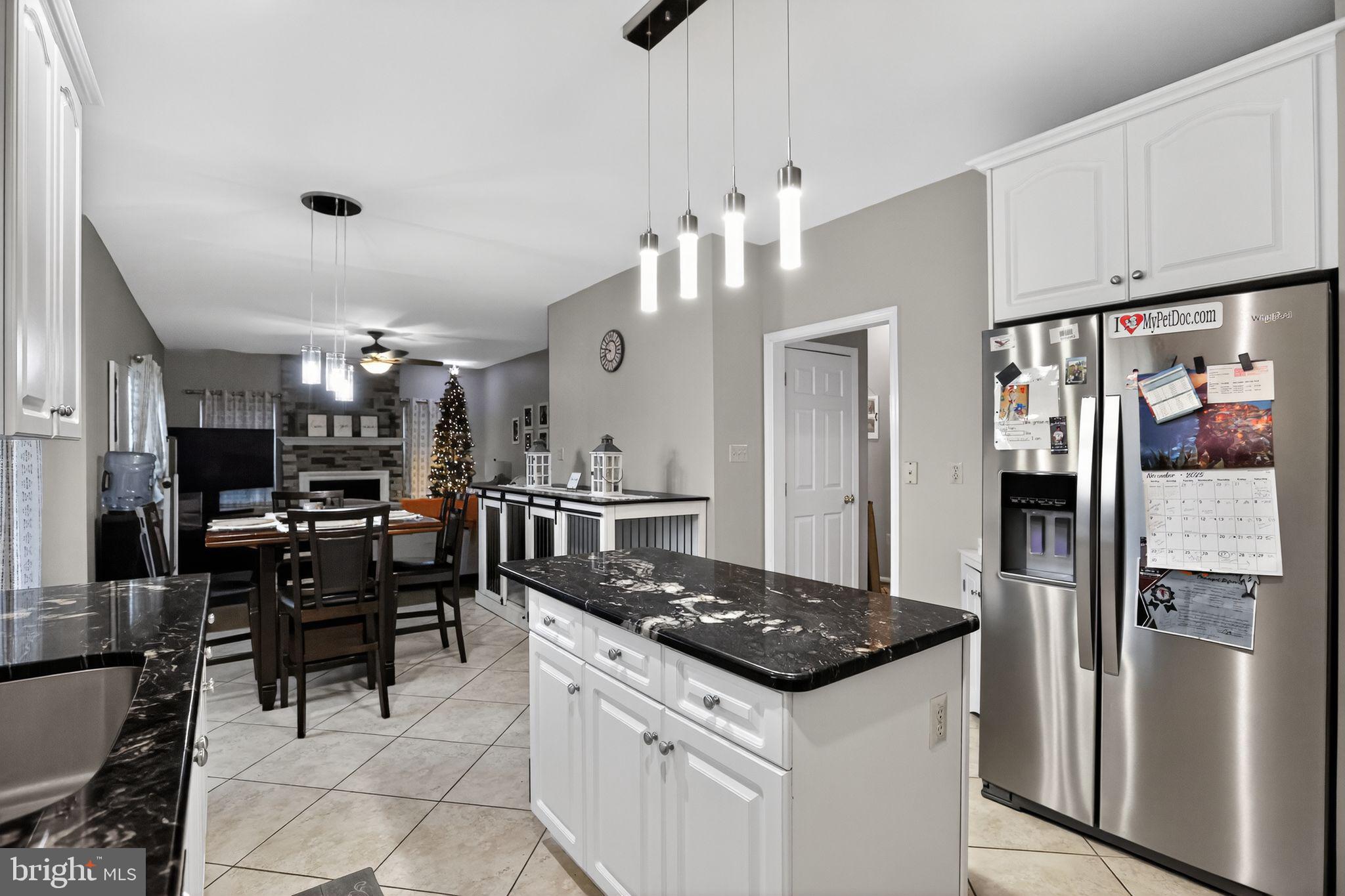 SUNSET RIDGE - Residential