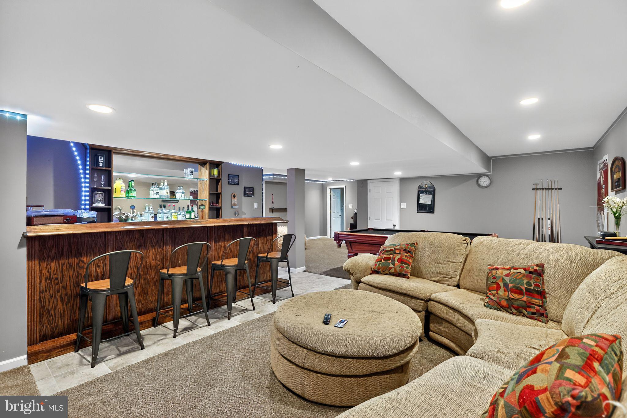 SUNSET RIDGE - Residential