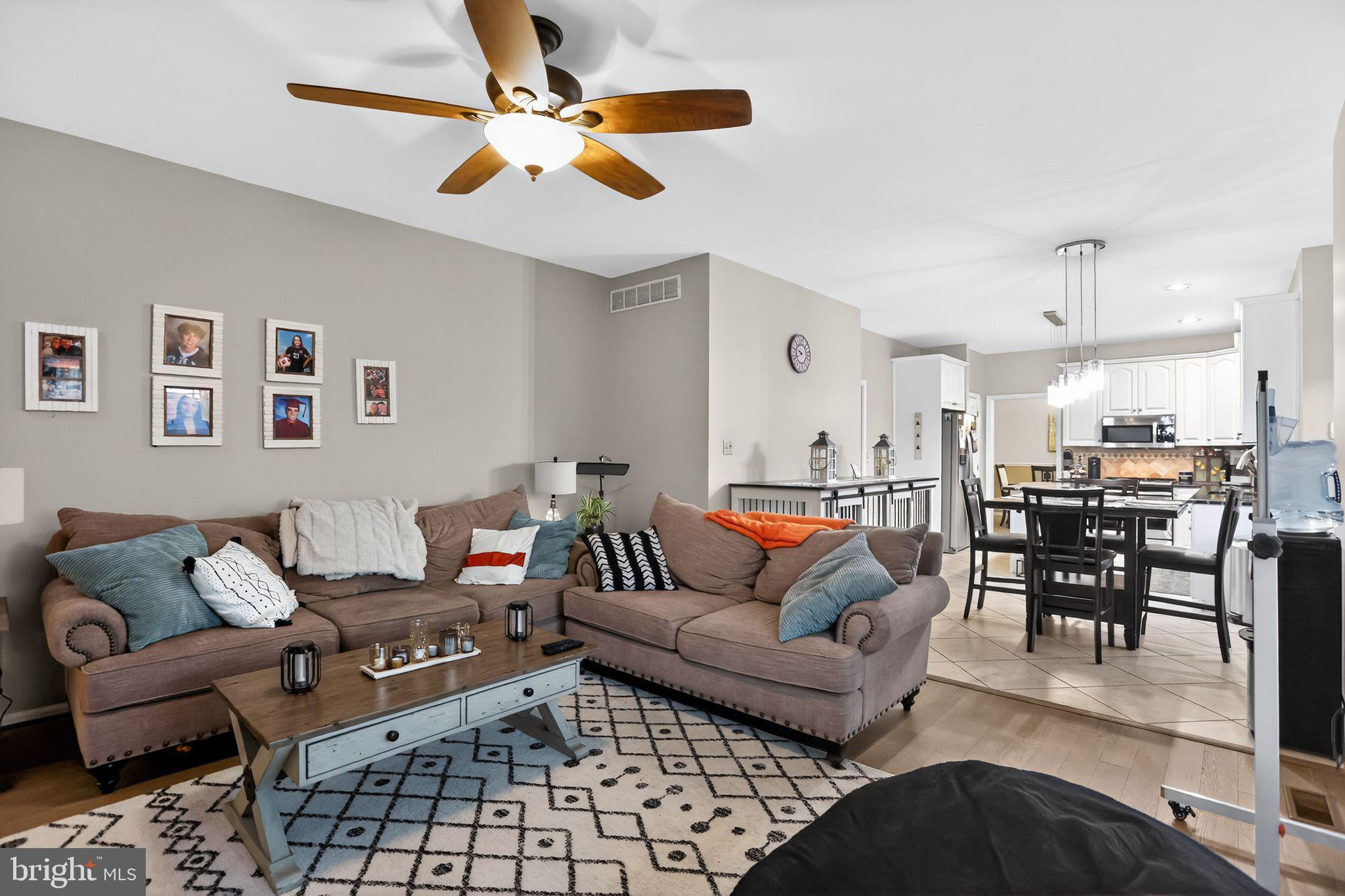 SUNSET RIDGE - Residential