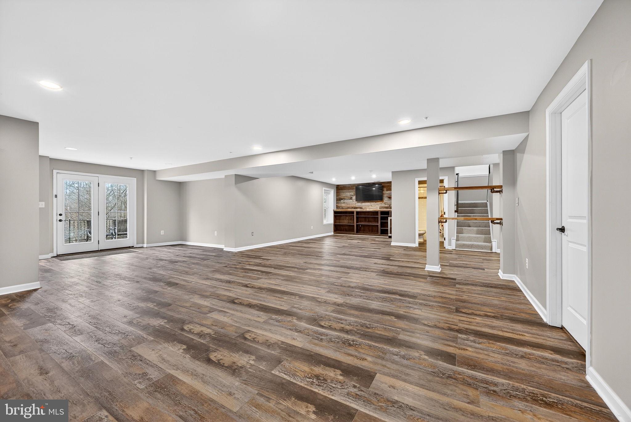 MAGNESS MILL - Residential