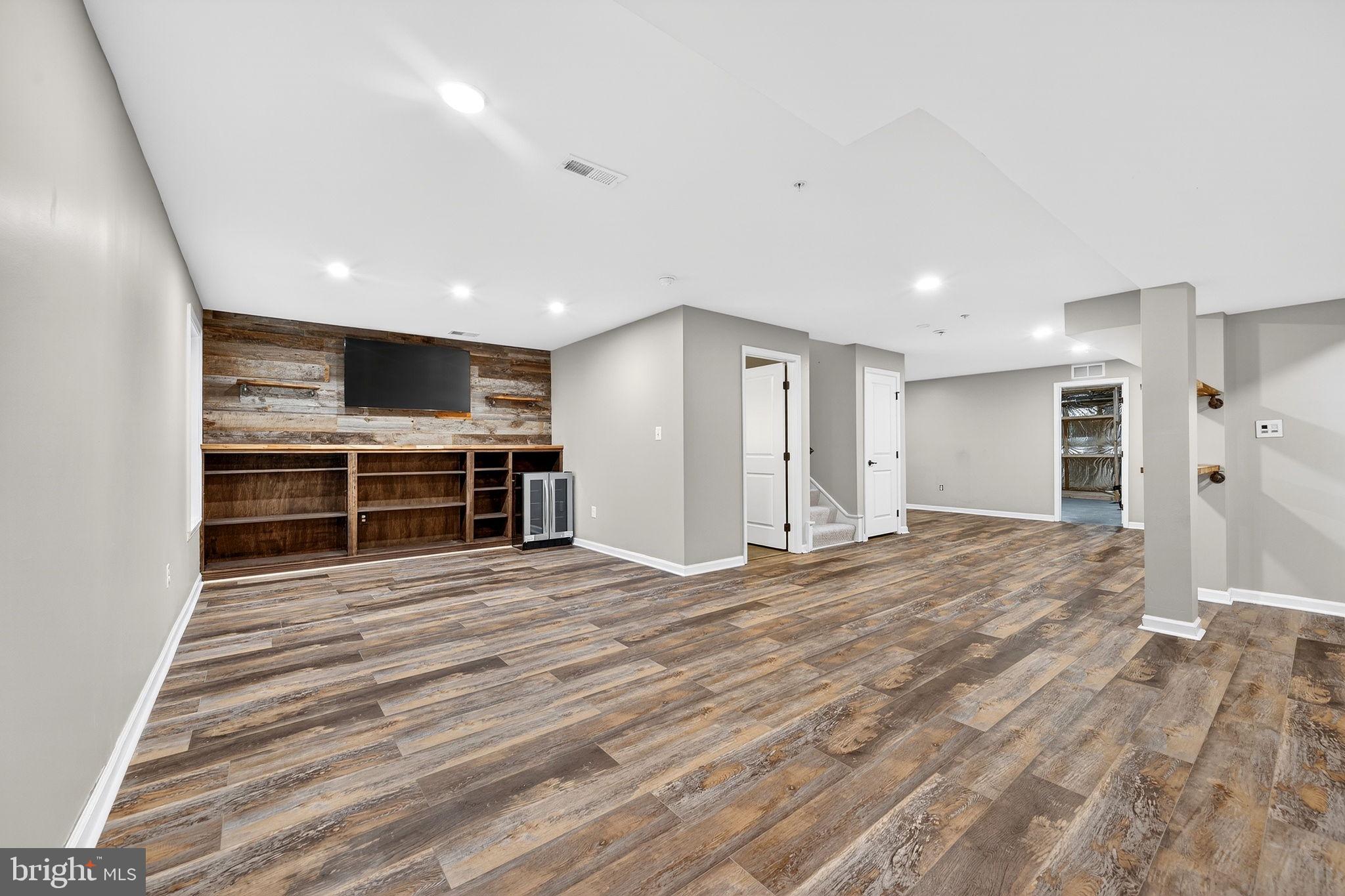 MAGNESS MILL - Residential