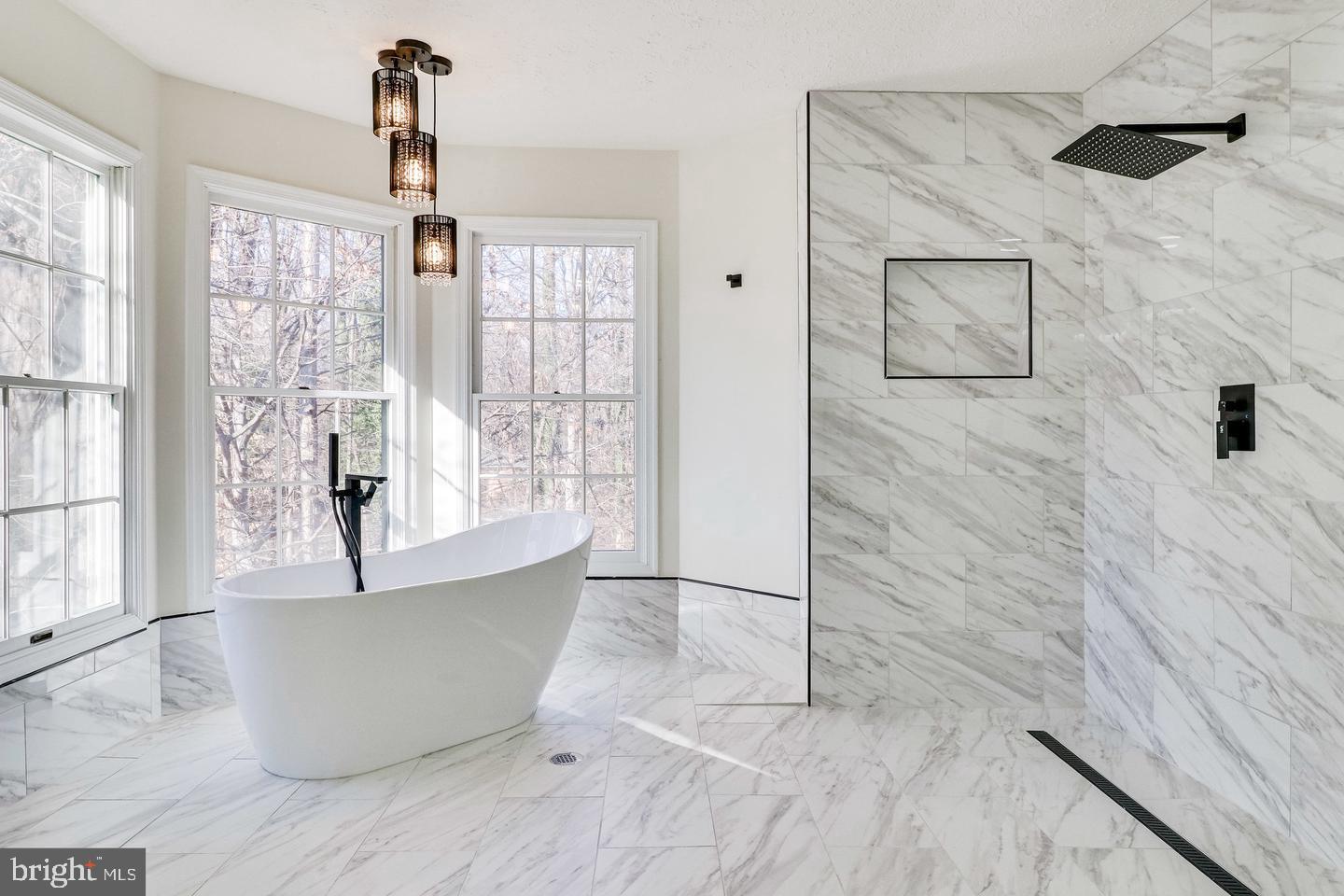 HAMPTON FOREST - Residential