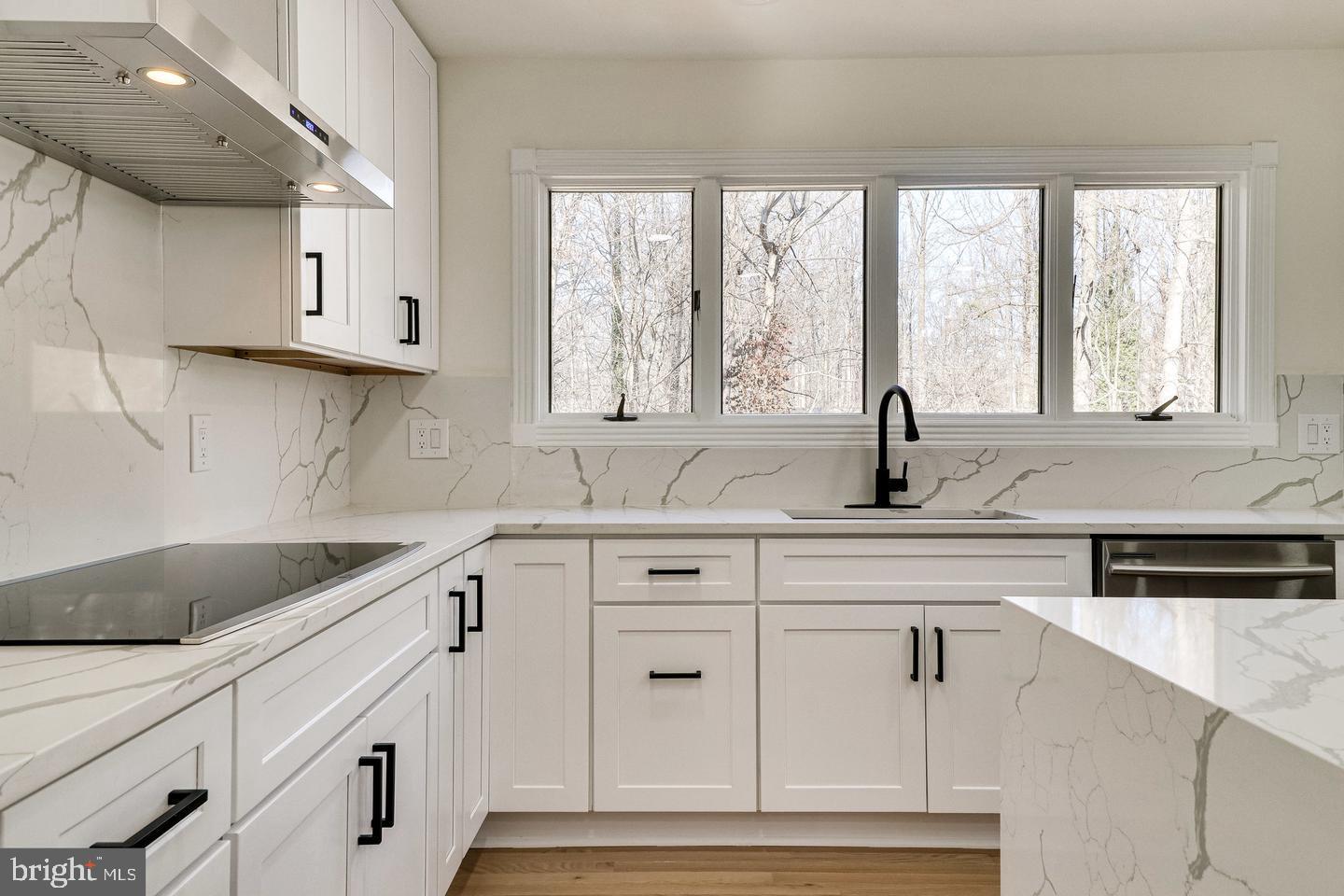 HAMPTON FOREST - Residential