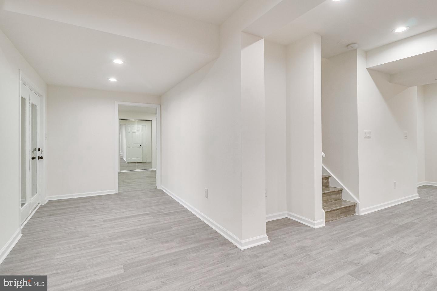 HAMPTON FOREST - Residential