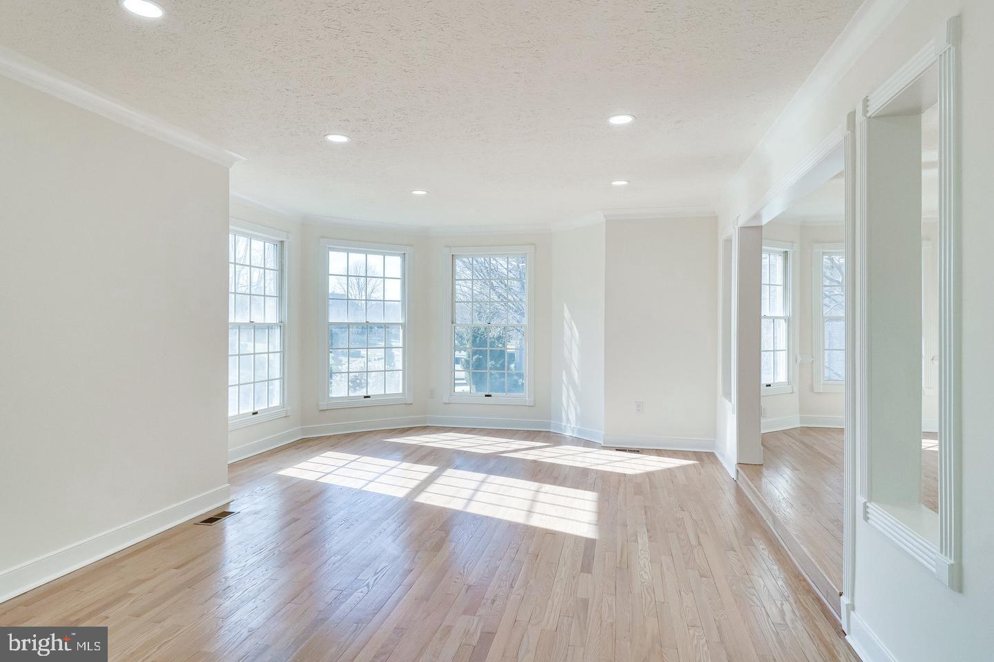 HAMPTON FOREST - Residential