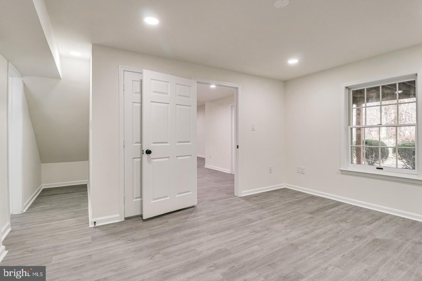 HAMPTON FOREST - Residential