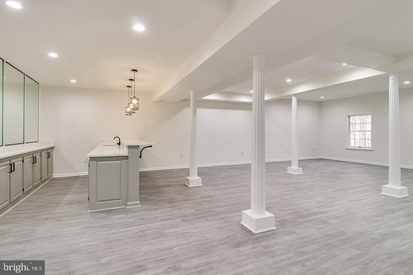 HAMPTON FOREST - Residential