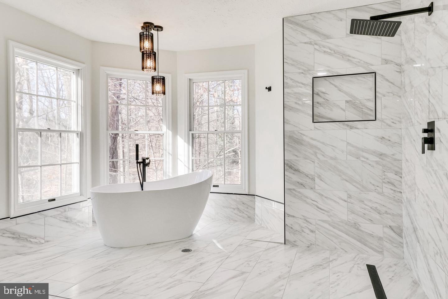 HAMPTON FOREST - Residential