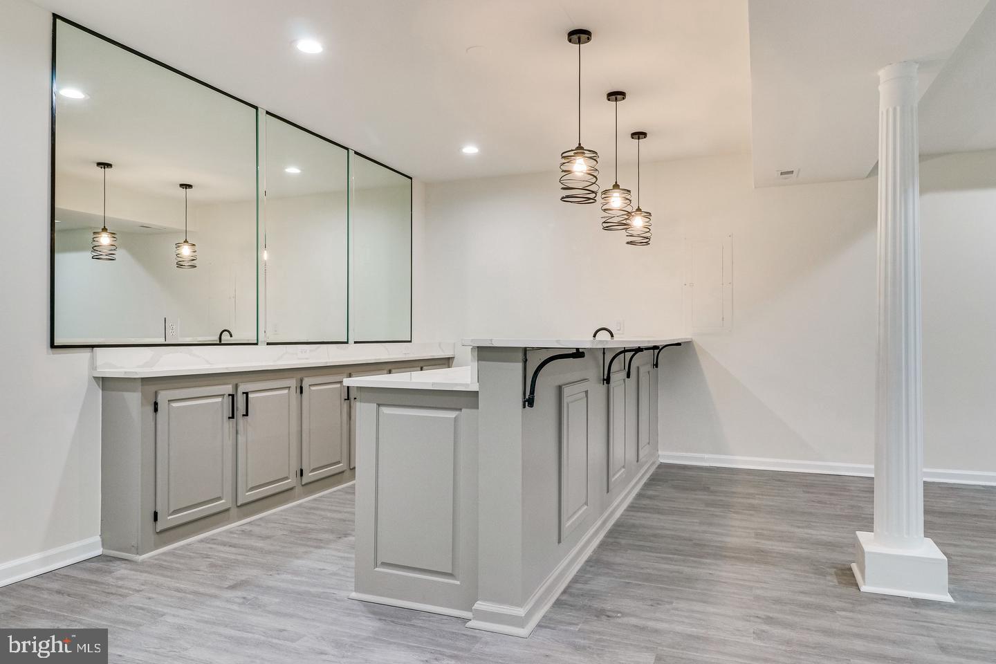 HAMPTON FOREST - Residential