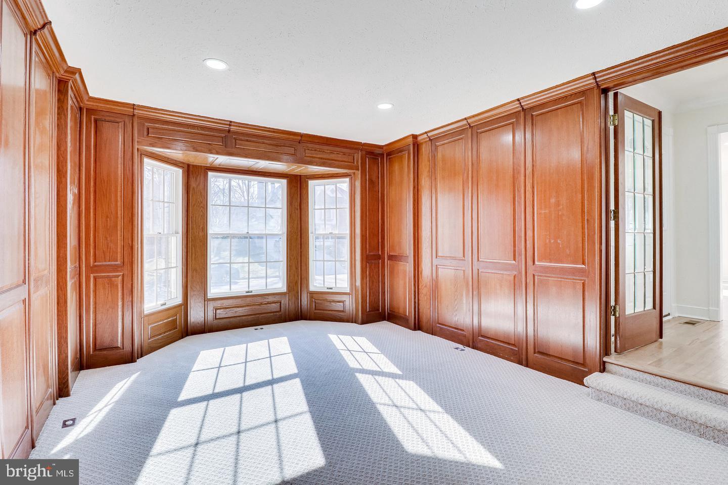 HAMPTON FOREST - Residential