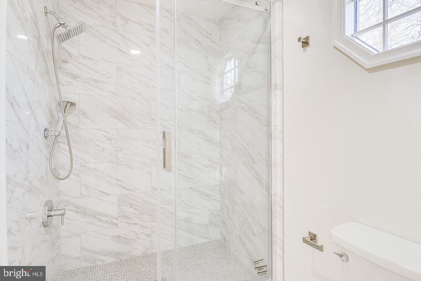 HAMPTON FOREST - Residential