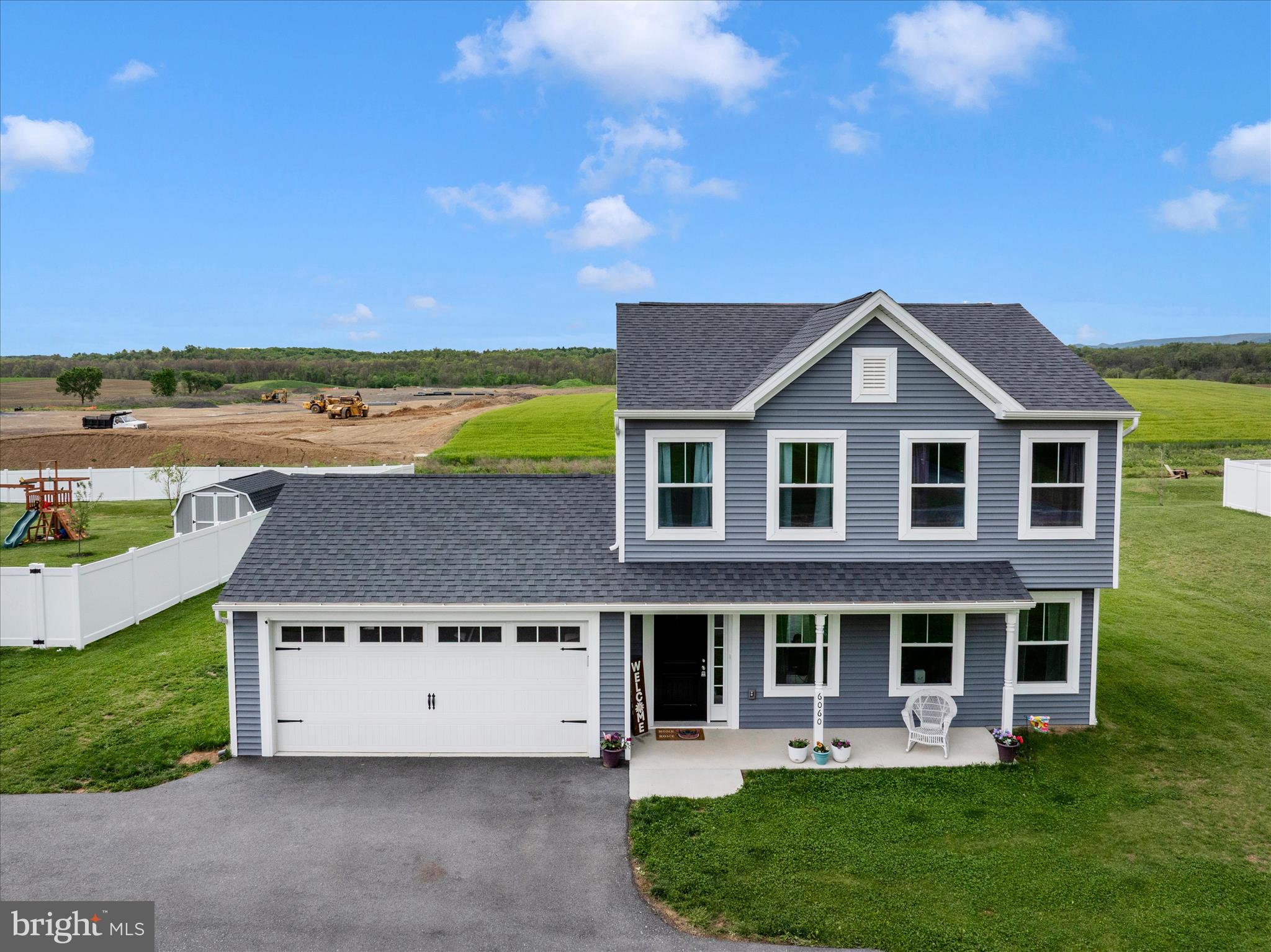 CAPITAL ESTATES - Residential