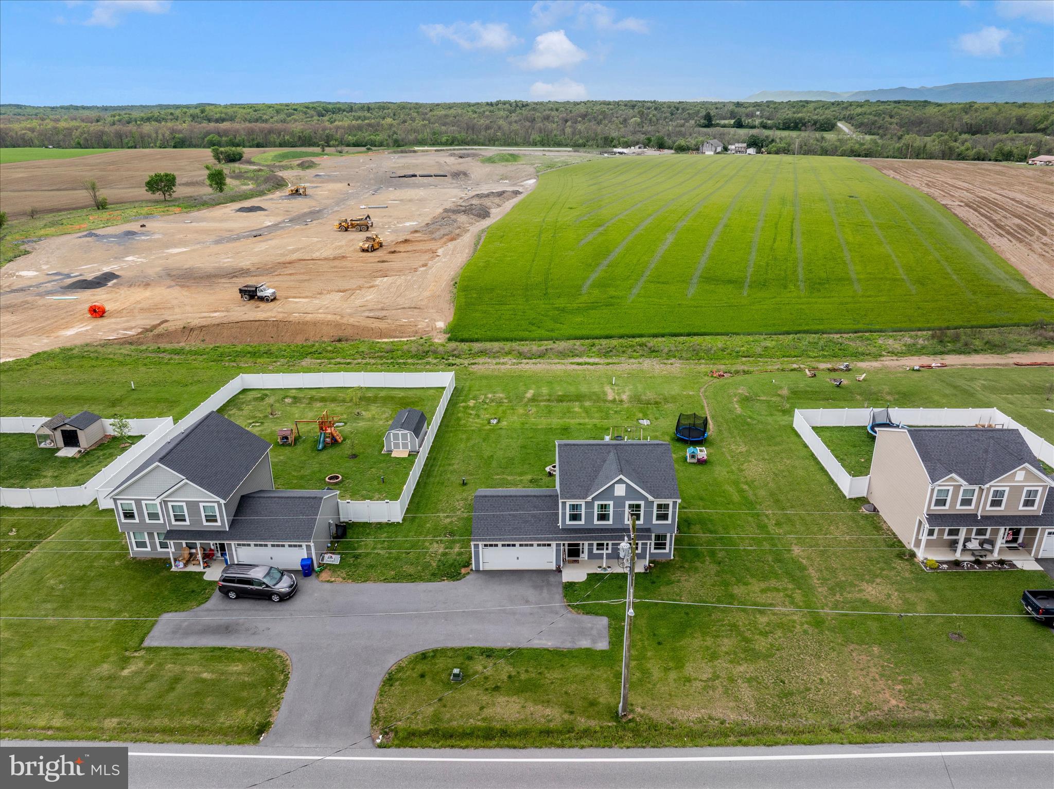 CAPITAL ESTATES - Residential