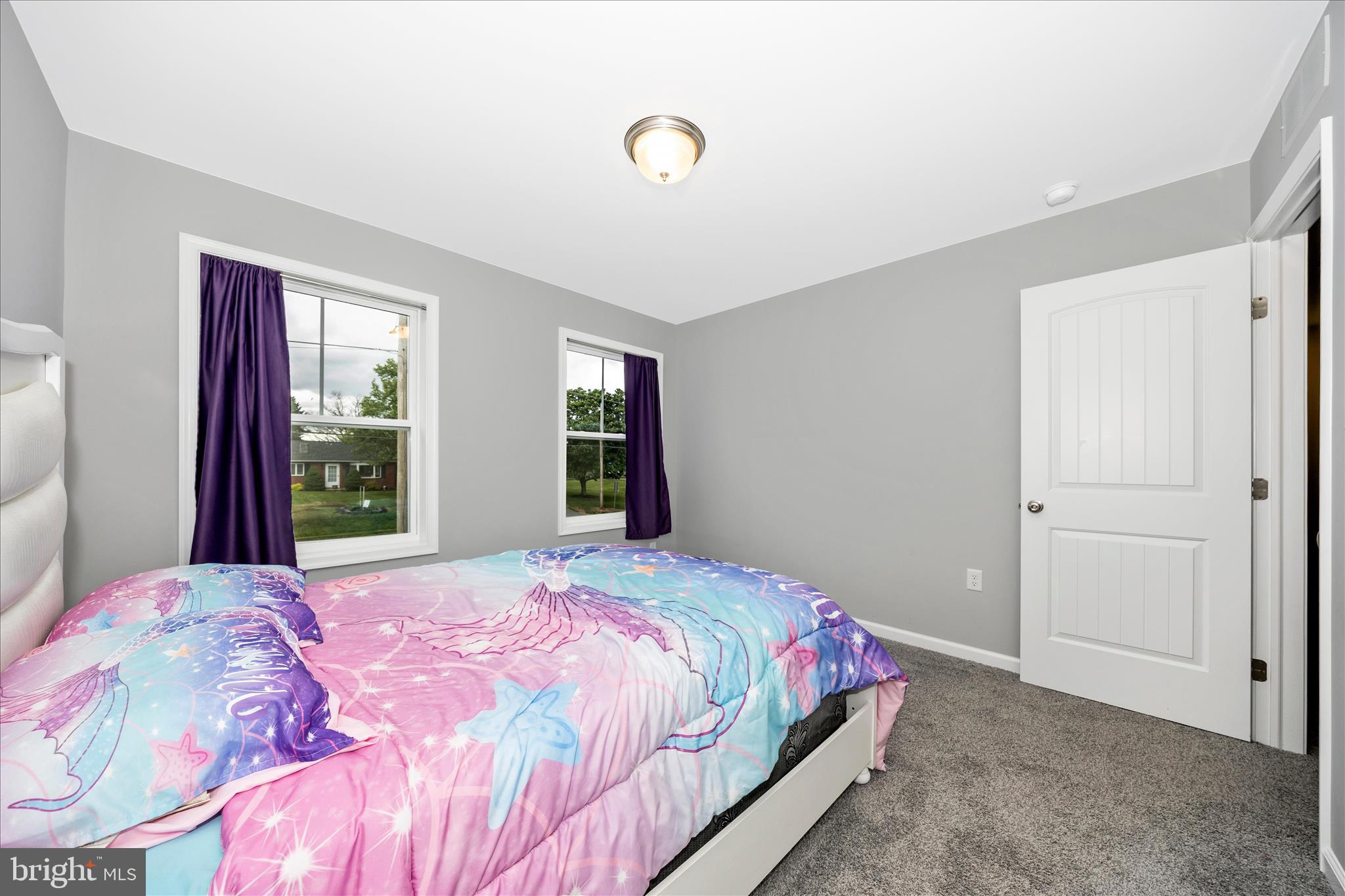 CAPITAL ESTATES - Residential