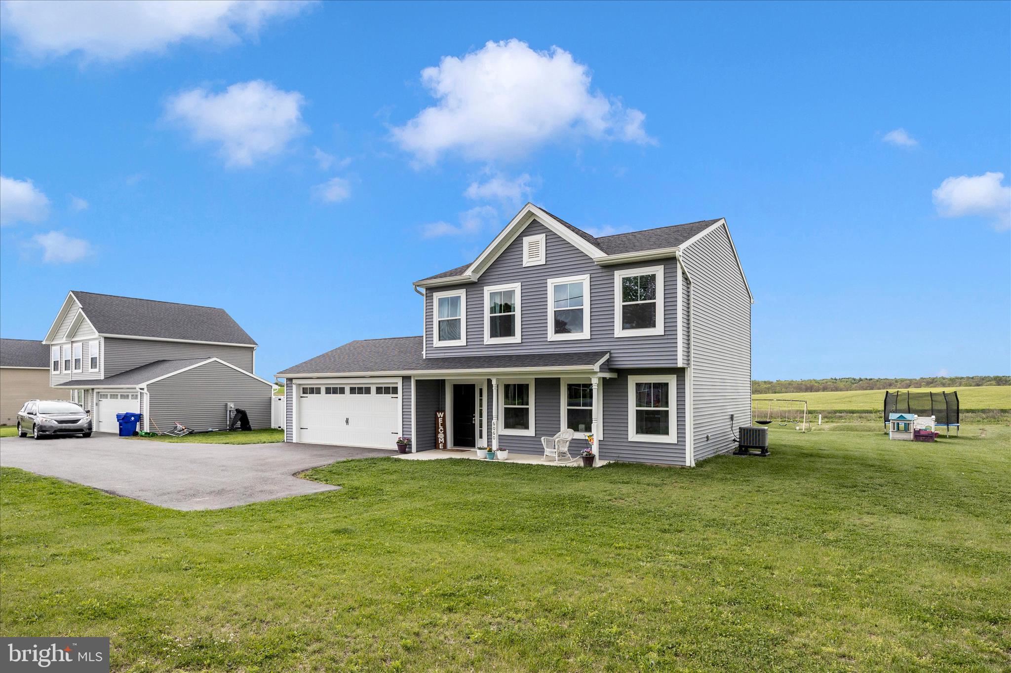 CAPITAL ESTATES - Residential