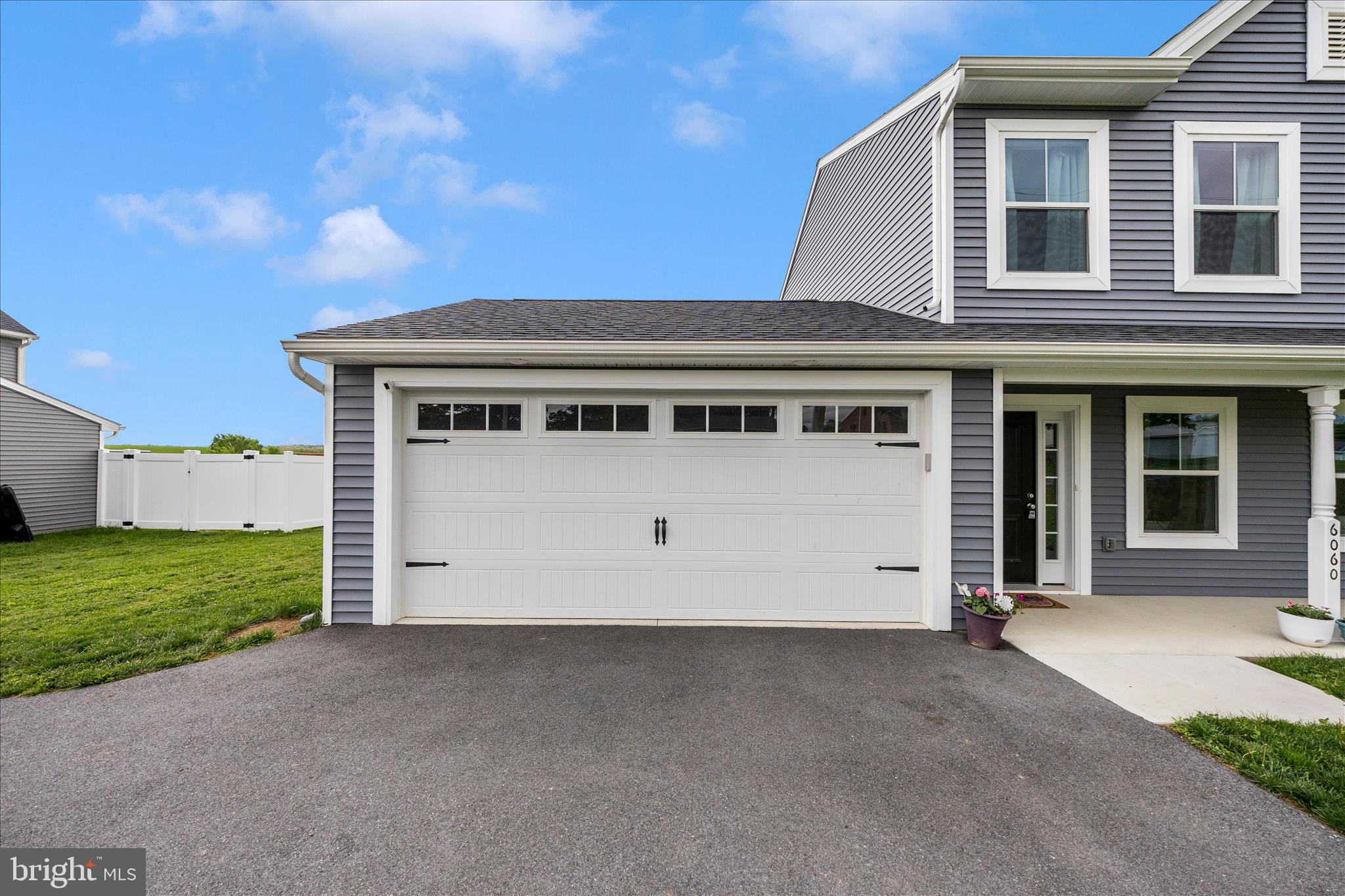CAPITAL ESTATES - Residential