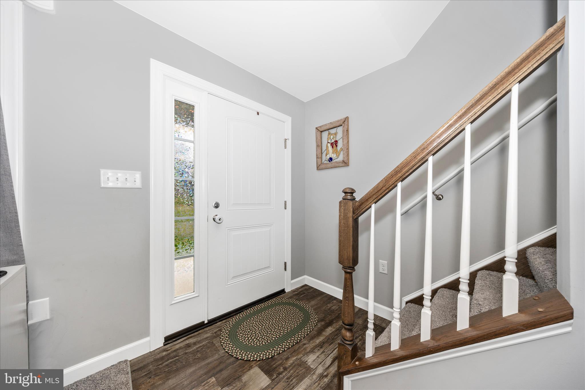 CAPITAL ESTATES - Residential
