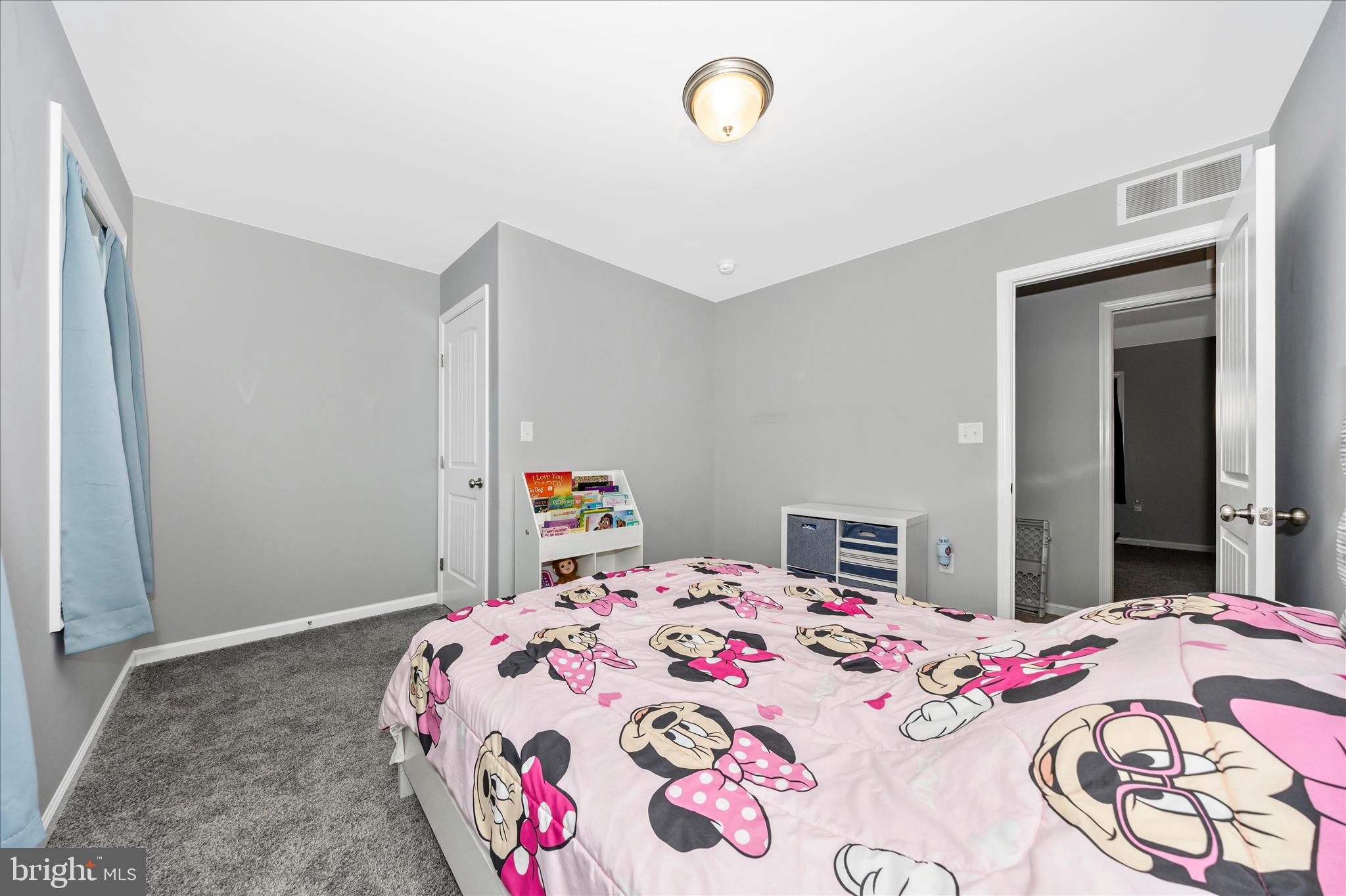 CAPITAL ESTATES - Residential