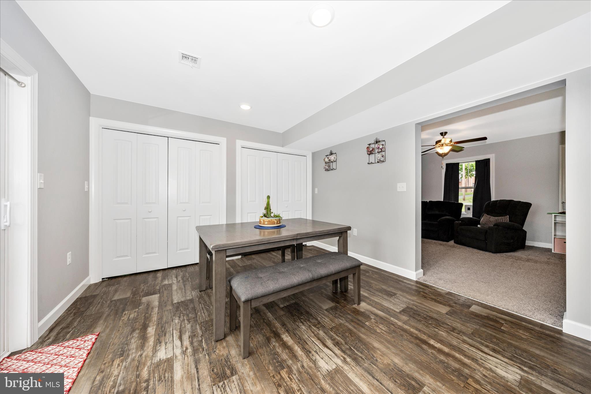 CAPITAL ESTATES - Residential
