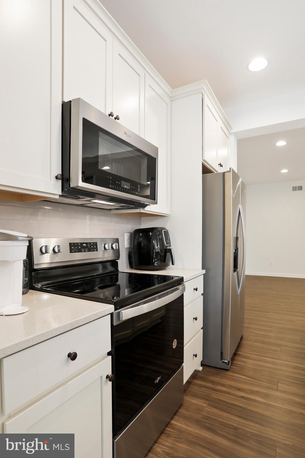 MCCAULEY CROSSING - Residential