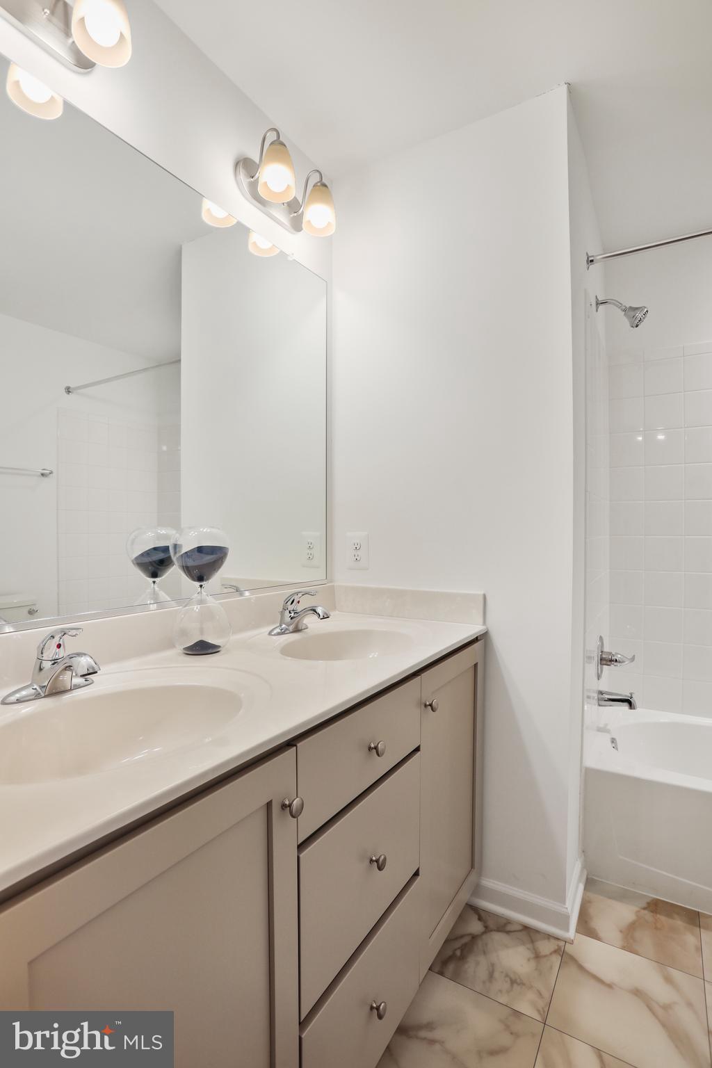 MCCAULEY CROSSING - Residential