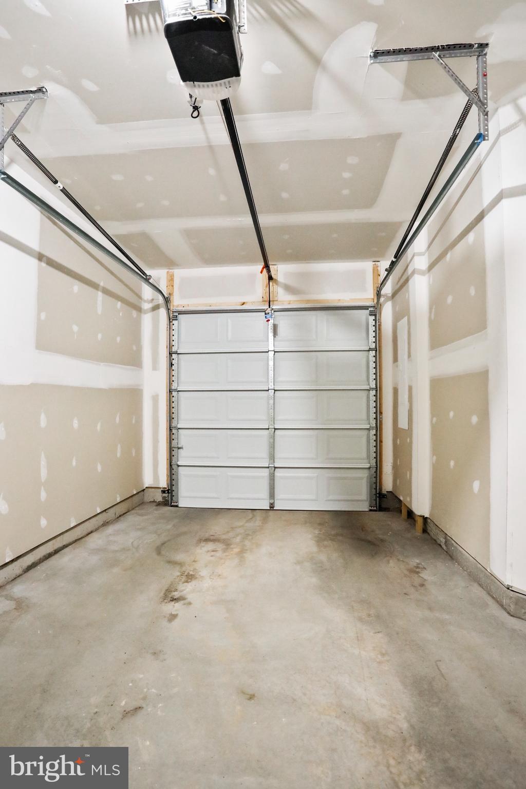 MCCAULEY CROSSING - Residential