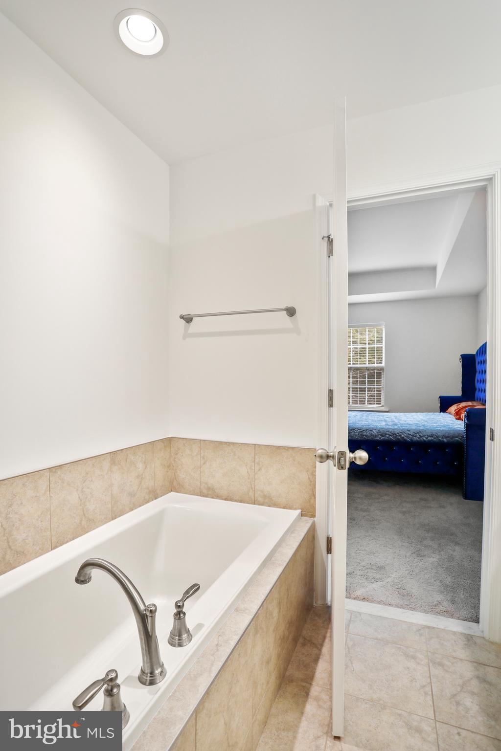 MCCAULEY CROSSING - Residential