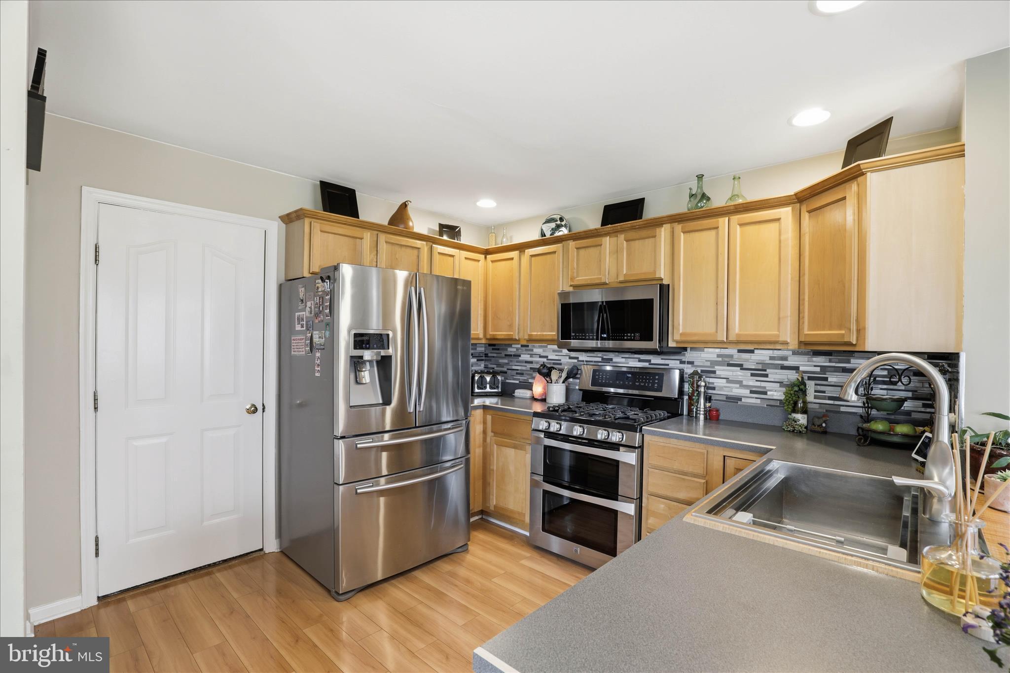 EAGLE VIEW ESTATES - Residential