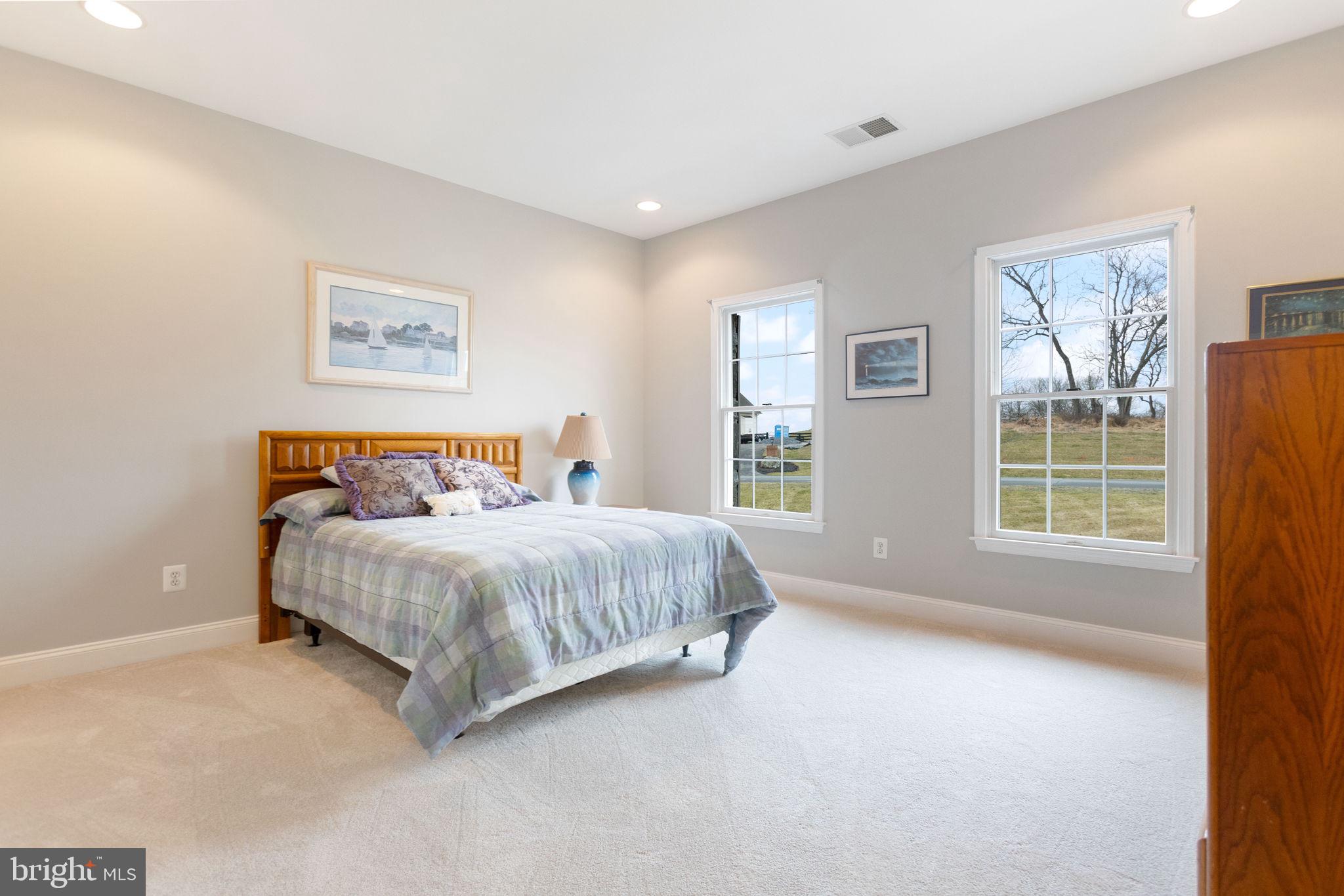 WATERFORD - Residential