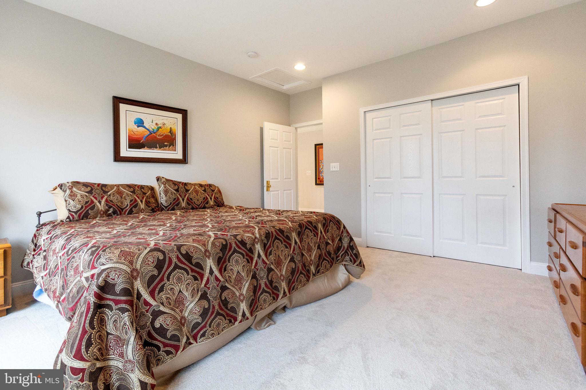 WATERFORD - Residential