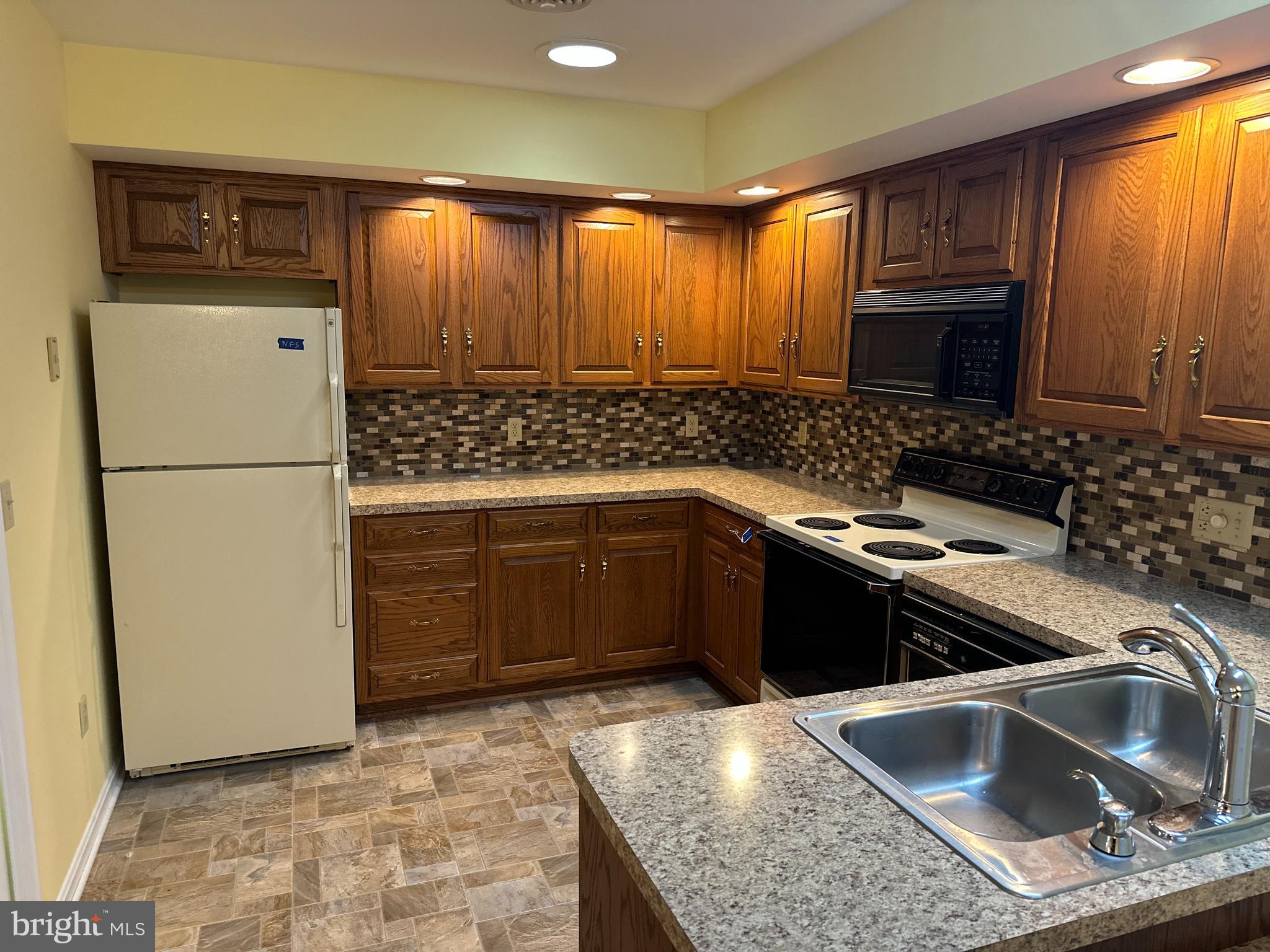 COLD SPRING ESTATES - Residential