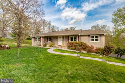 73 BOWNE STATION ROAD STOCKTON NJ 08559